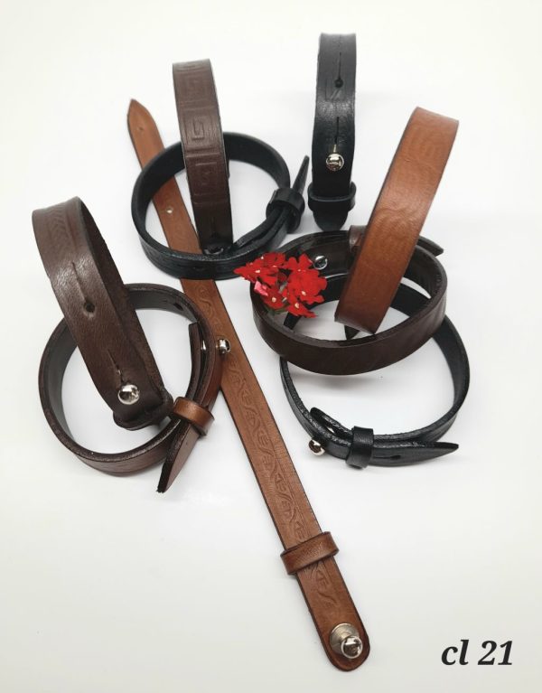 Pulsera brazalete de cuero