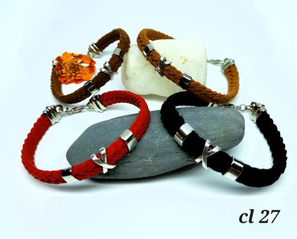 Pulsera trenzada en gamuza