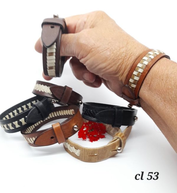 Pulsera brazalete de cuero